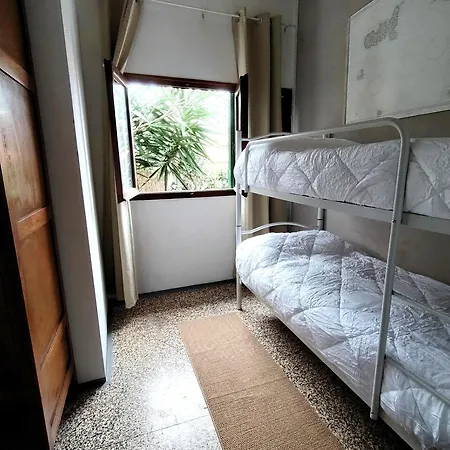 Casa de Férias 6 *